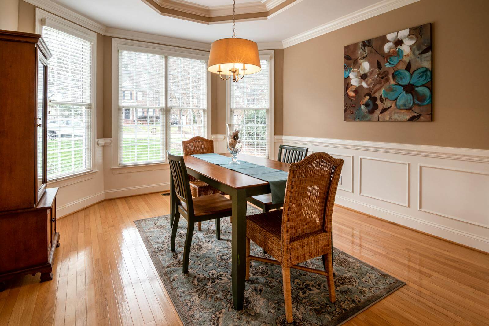 Contemporary Urban Dining