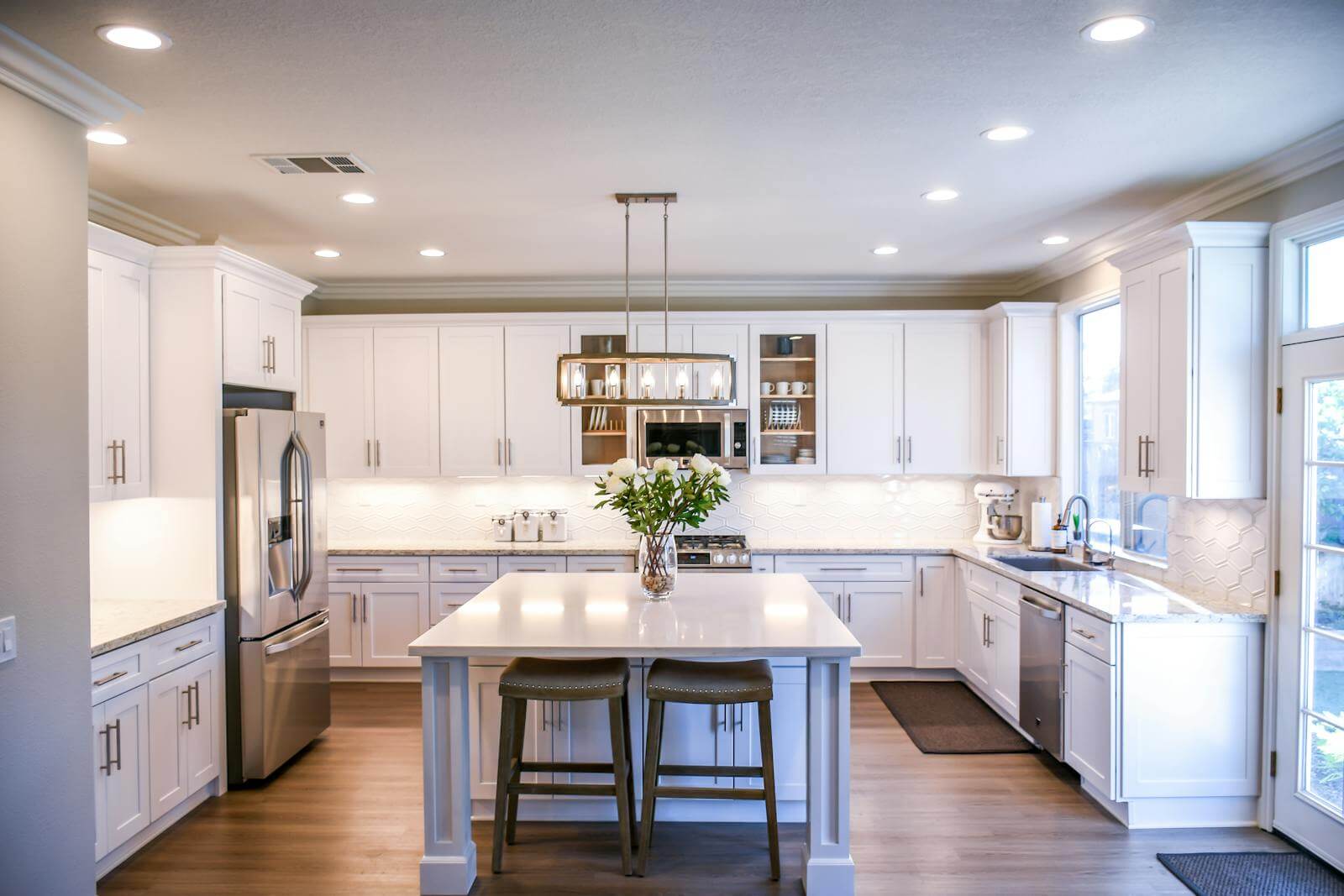 Luxury Island Kitchen